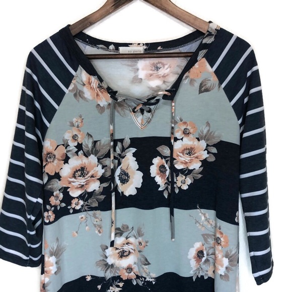 So Perla women’s top Large blue striped and peach - Picture 2 of 5